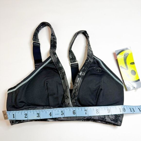 Zumba NWT! Women's Orbital Criss Cross Bra Black Gray Adjustable Straps Size XS - Picture 5 of 5